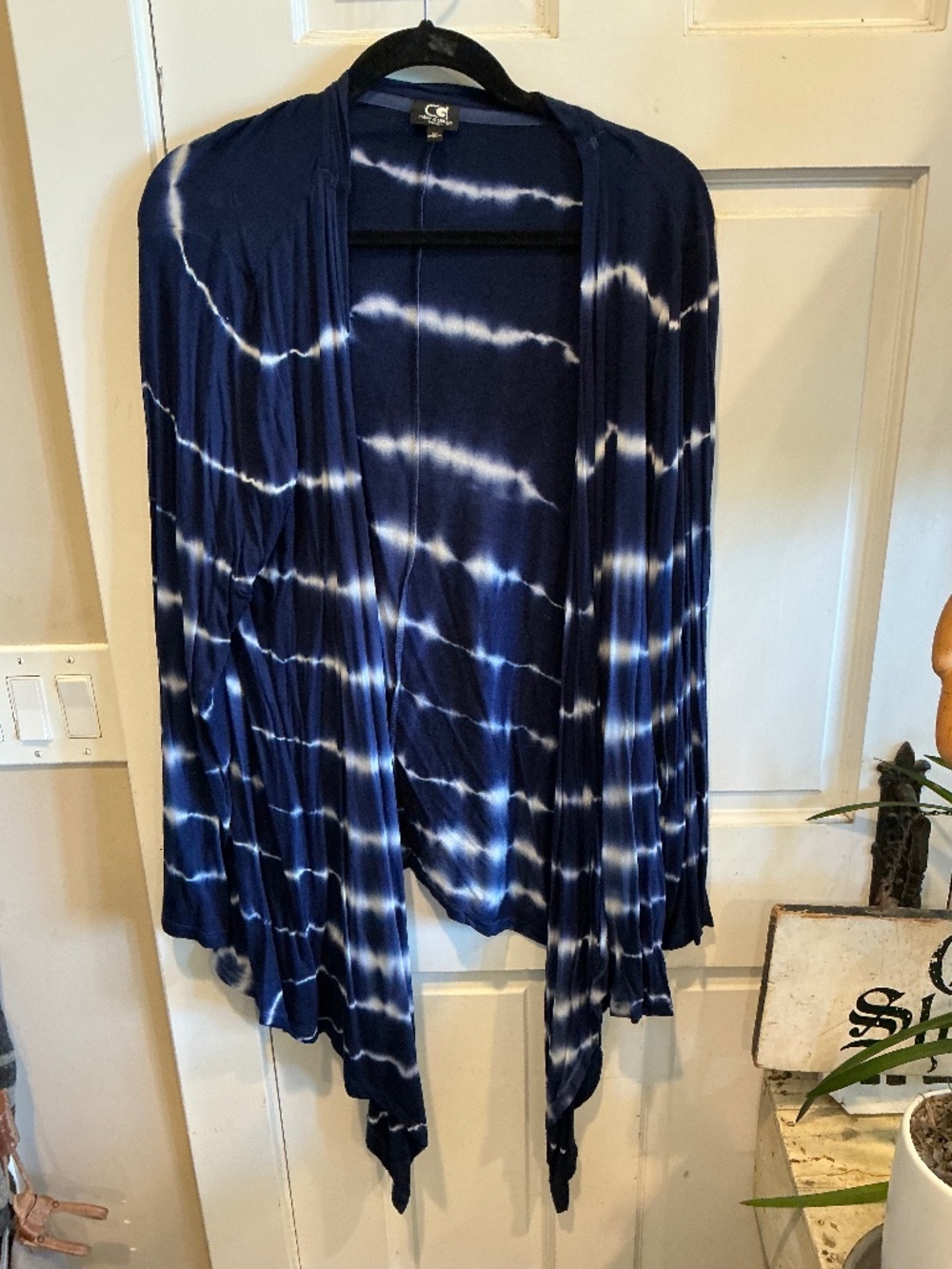 Cable and Gauge tie dyed cardigan in excellent condition! Plus size 1X